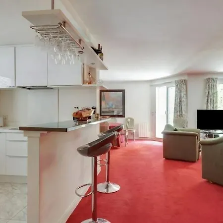 Spacieux 2 Et Terrasse 아파트